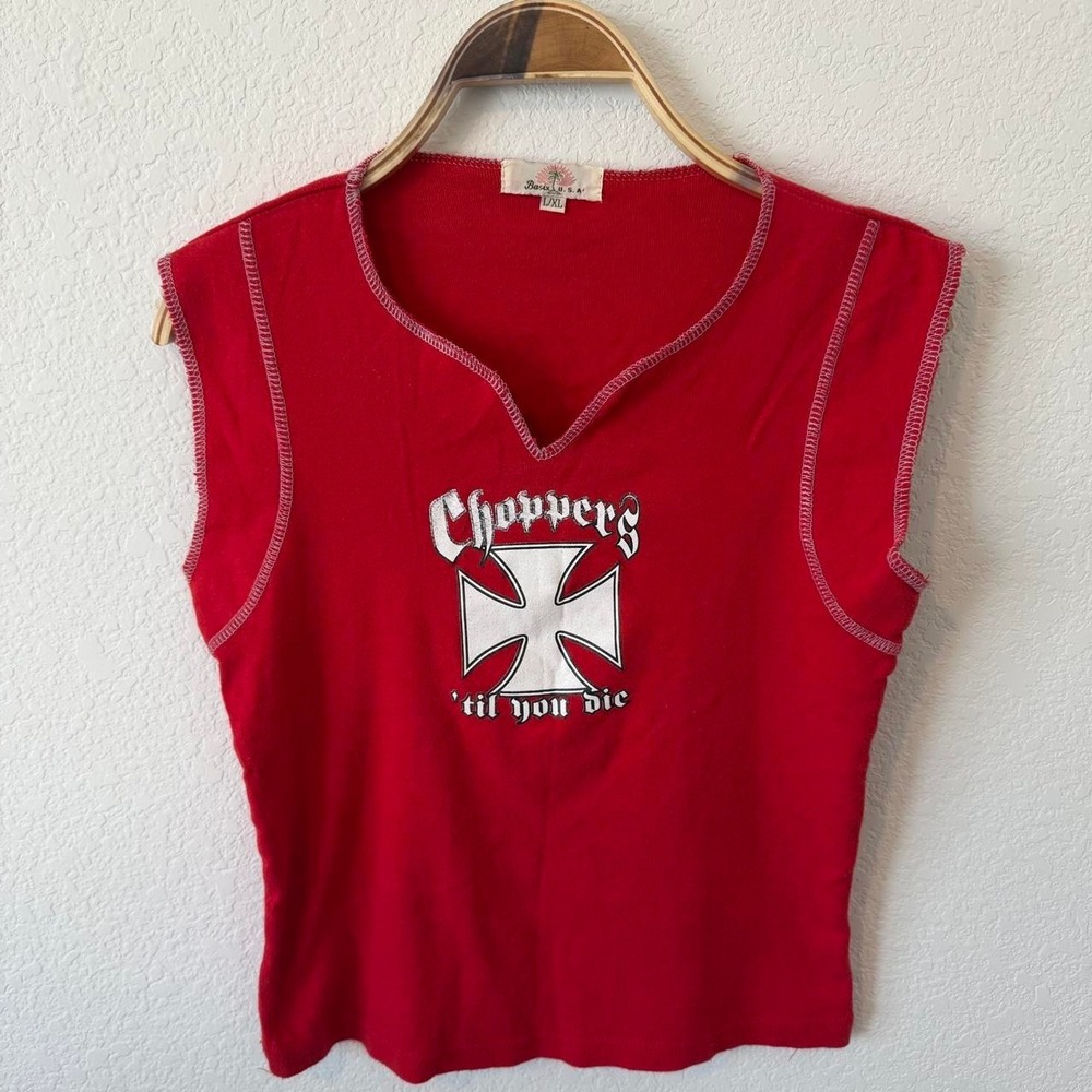 Red Sleeveless Graphic Tank Top -